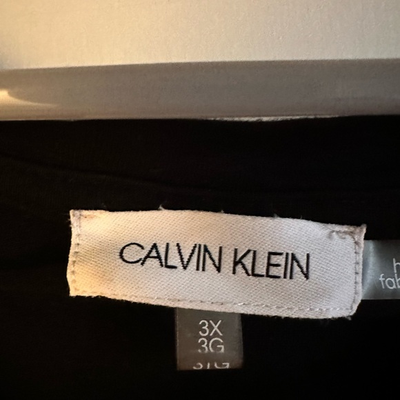 Calvin Klein ruffle sleeve blouse - Picture 3 of 3